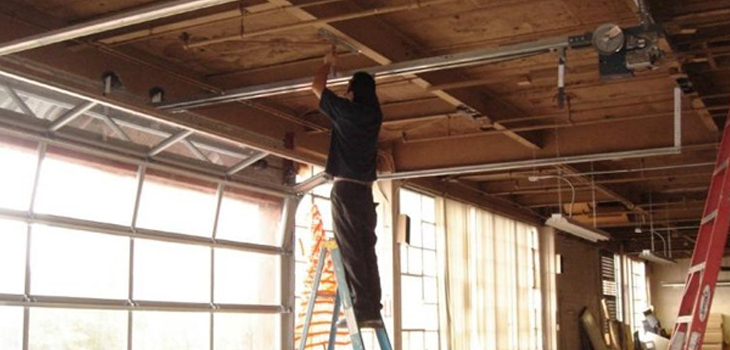 commercial garage door repair in Newbury Park